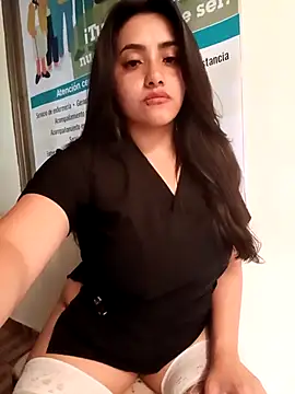 andrea-10_ (F young) - SHOW TITS PATIENT 😅 HE TITS LICK-TICKET