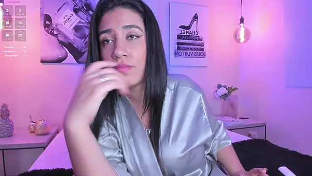 Samantha_hotly webcam