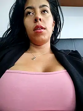 luianna (F young) - Make my pussy hot.  😈💦😈💦