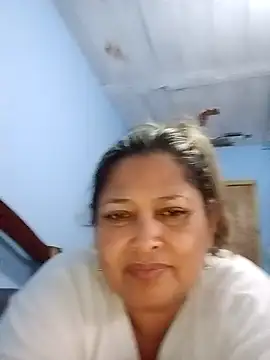 candysweet51 (F mature) - dance nake for us