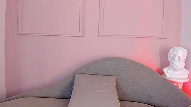 victoria_milann (F young) - FULL NAKED SHOW