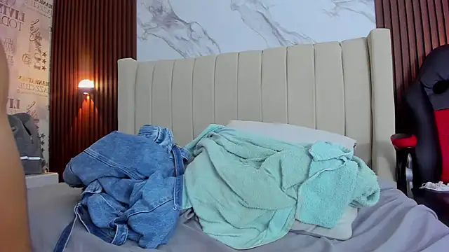 tatilarson1 (F young) - milk in my pussy