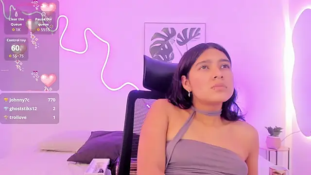 cherrydollxx (F teen) - plug in ass