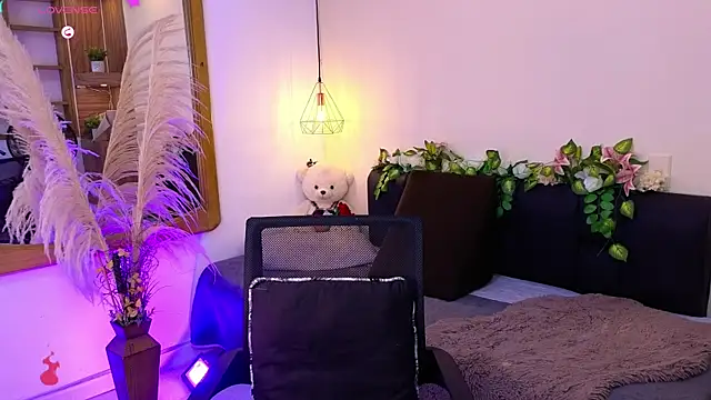 valery_gil (F young) - Dance naked