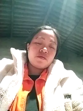 nadia-a - Nadia-a's free webcam