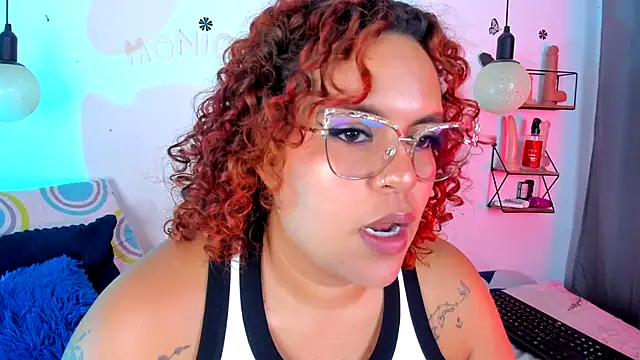 monicabbw_ webcam