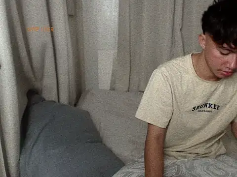 asiantwink0000 webcam