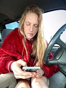 GoldenFlameGoddess webcam