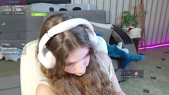 Sarah_Supershy webcam