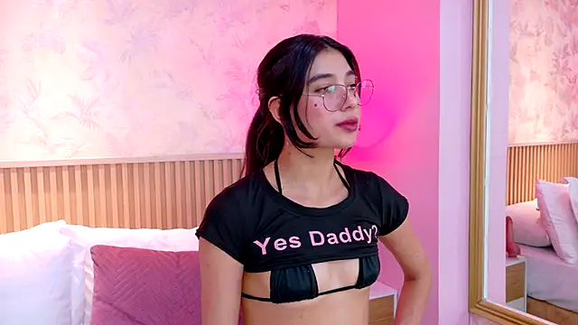 AdelineJhones webcam