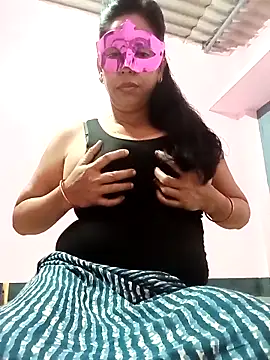 nisha__19 (F milf) - MORE PLEASURE