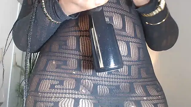 naughtyblackdolie webcam