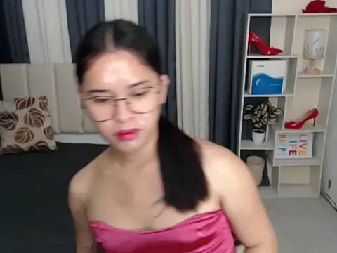 SeductiveAppleTS webcam