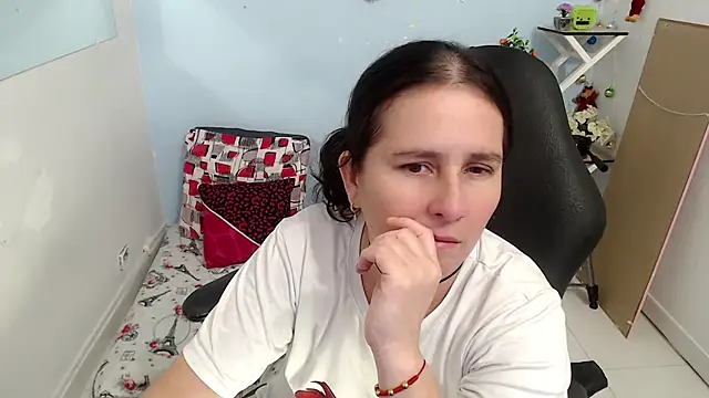 victoria_jones webcam