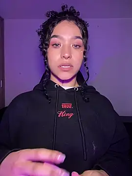 Crystal_Dluna webcam