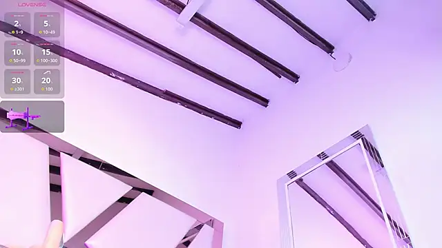 ElisabethMassey webcam