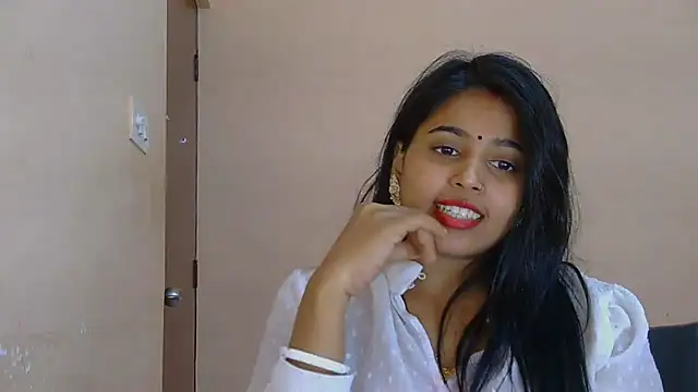 Cute-Simmi69 webcam