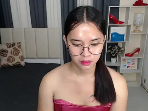 SeductiveAppleTS webcam