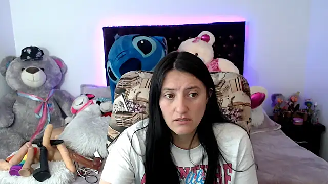 lorenahot_06 (F young) - naked and cum