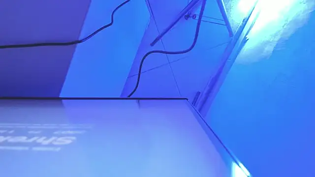 roxanedewalle (F young) - get naked