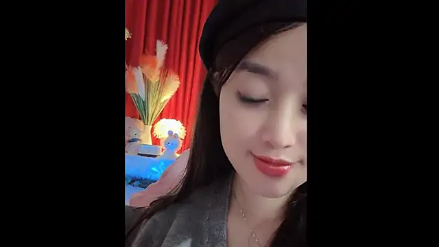 MiCandy-Lovee's chatroom