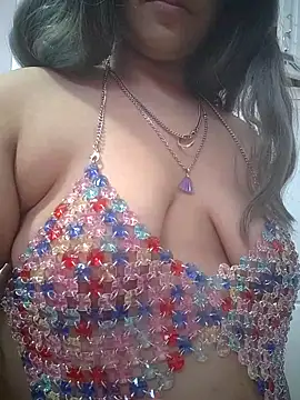 lovelyrainn - Lovelyrainn's free webcam - UK Sex Cams