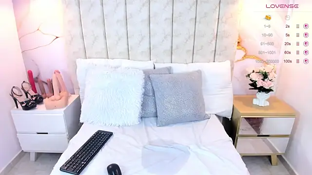 LauraSmith-01 webcam