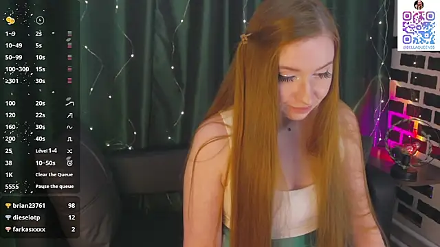 BellaQueenss webcam
