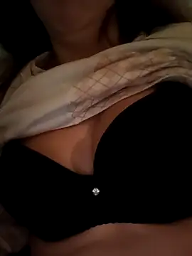 bruna_safadinhaa webcam