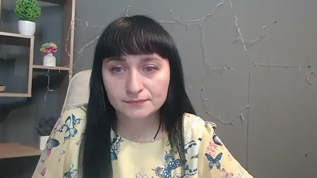 ninaflawlees - NinaFlawlees's free webcam - UK Sex Cams