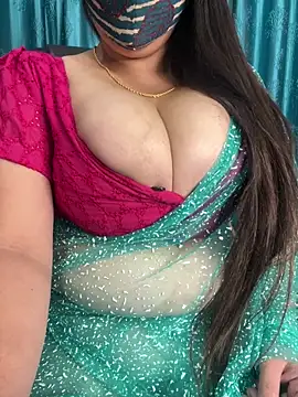 poision51 (Ask my age) - Ass flash +10 spank on ass +boobs flash