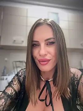 _jessyrey_ (F young) - Dildo in pussy in ticket 🔞