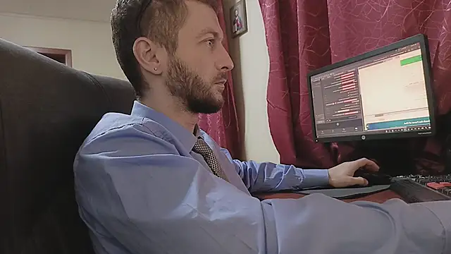 333alone_in_thedark777 (Ask my age) - a comfortable gaming chair