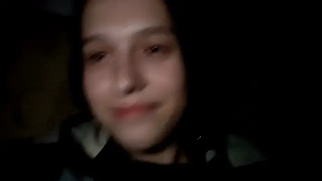 sophiehazely (F teen) - Air kiss