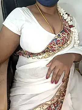 tamil-hotwife (F milf) - Ucha show(susu)💦💦💦💧💧💧🌊