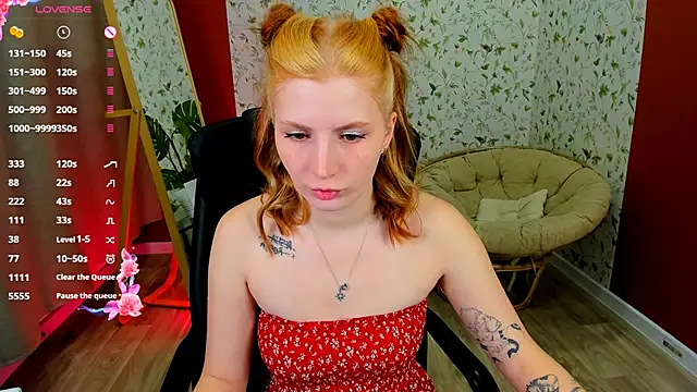 Mira__Blush webcam