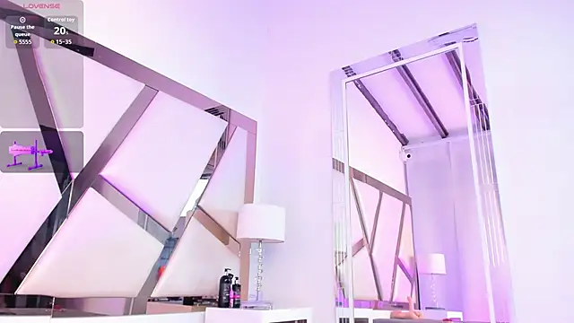 ElisabethMassey webcam