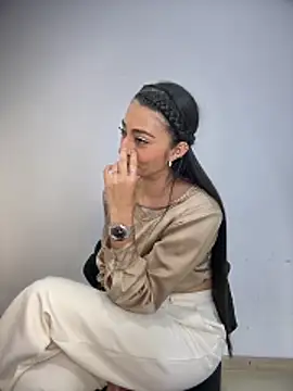 _Bella-Office1 webcam