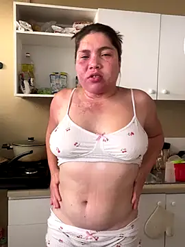 whitewomen (F young) - Show tits with oil