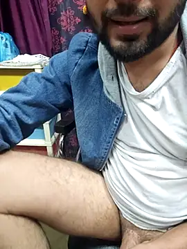 Cute_Lucky live cam screenshot male on VideoChat.work — Live Cam Directory