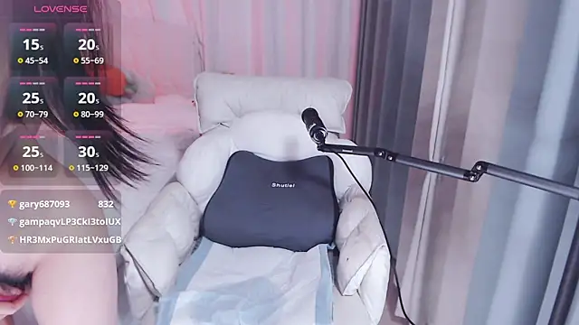 qiyue99 (F young) - ❤上空精油抹胸/Essential oil breast s