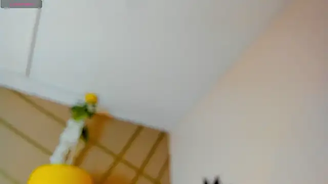 frreeya (F young) - oil on my tits