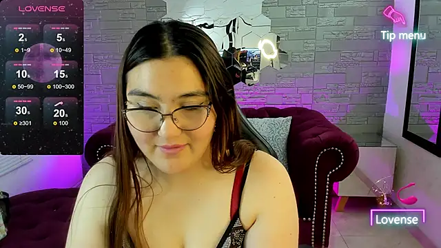 conniejames_m webcam