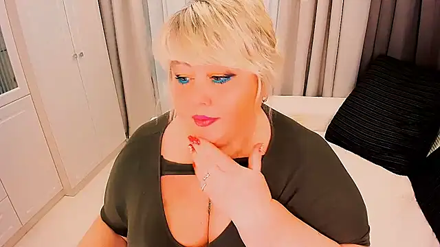 BIGTITSBBW webcam