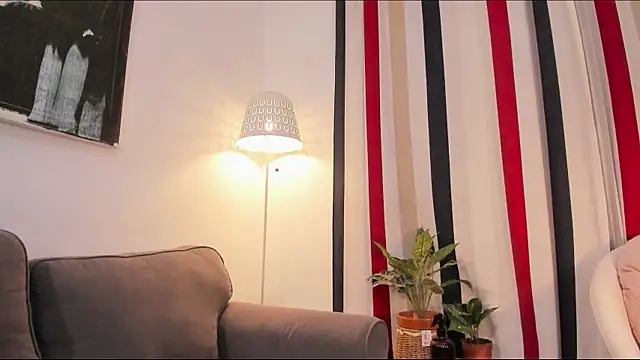 raychell_black (F young) - Shakira hot dancing