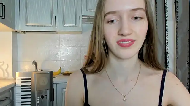 leslie_my_lovee (F teen) - take off my t-shirt