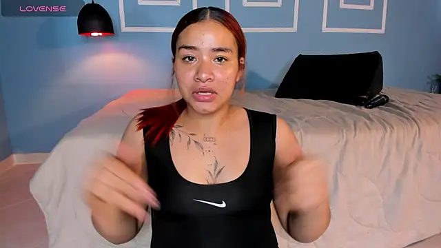 zaily_zcc (F teen) - undress me