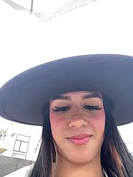 juliana_xander (F young) - fuck in public place 🙊