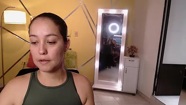 shirleyrojas (F milf) - fingers in my pussy and ass