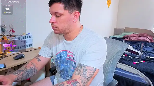 ryden_01 (M young) - cumshot + control machine